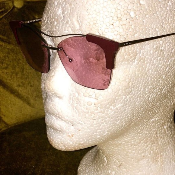 Prada shades - Picture 2 of 2